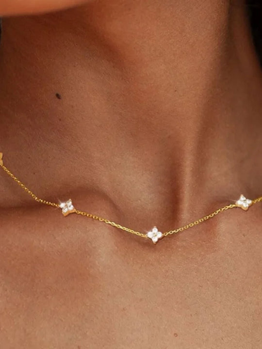 Four-Leaf Flower Zircon Necklace