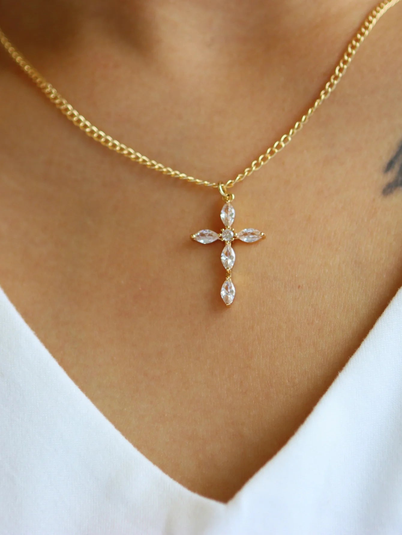 Fashion Gold Zircon Cross Necklace